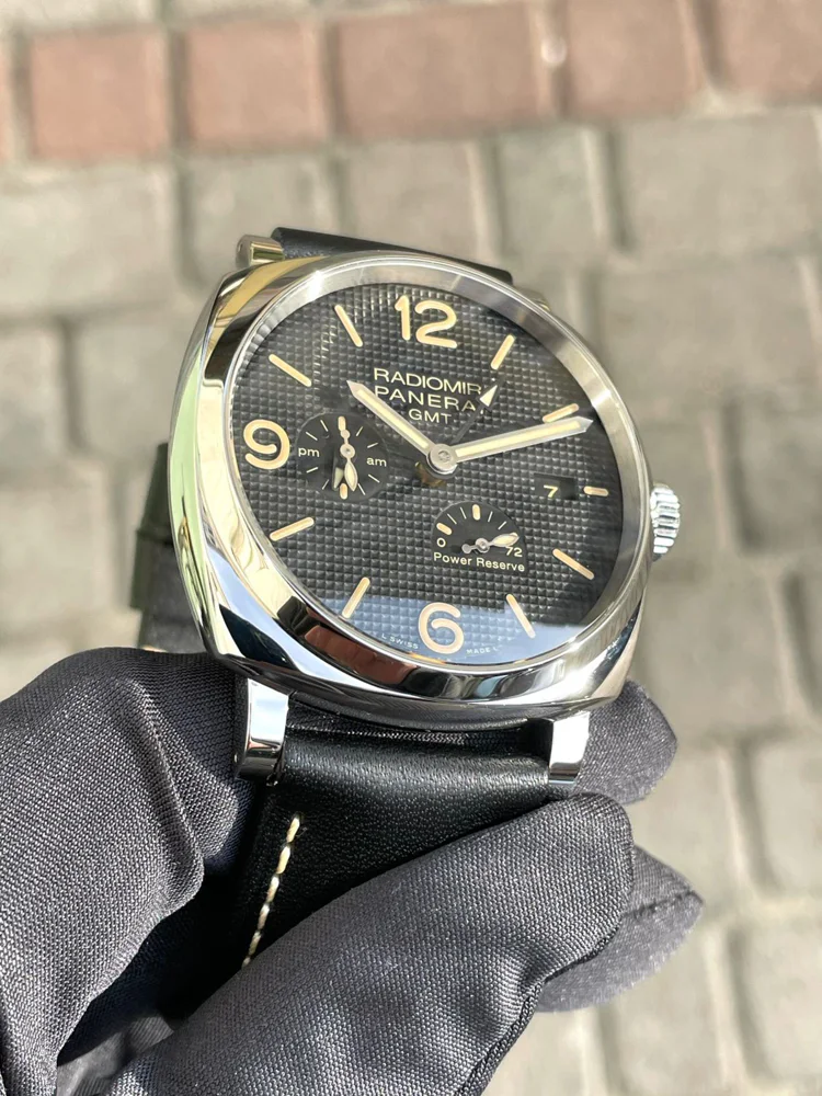 Power Reserve Gmt Radiomir 1940 Pam 628 box and papers